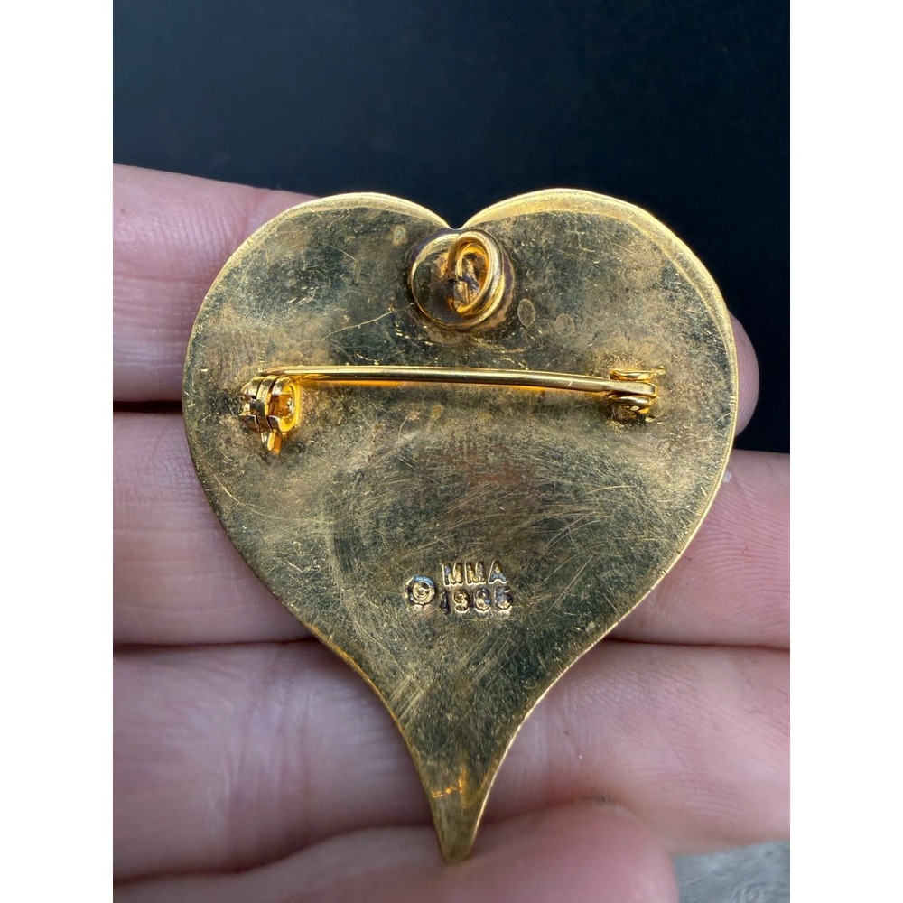 Vintage MMA Brooch Enamel Heart Red - Picture 4 of 8